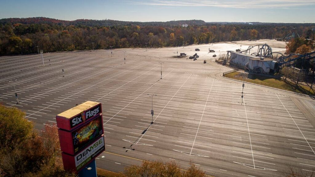 parking lot at six flags