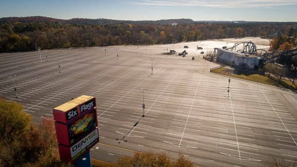 parking lot at six flags